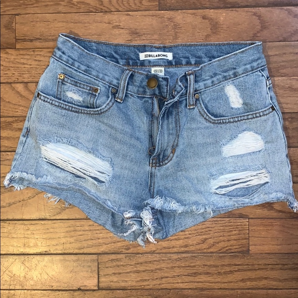 Billabong shorts